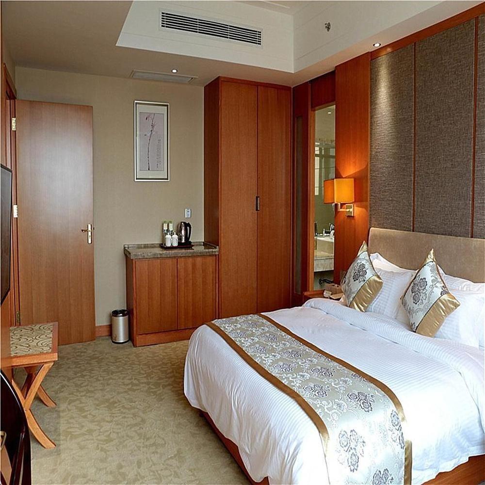 The Grand Plaza Hotel Csian Kültér fotó