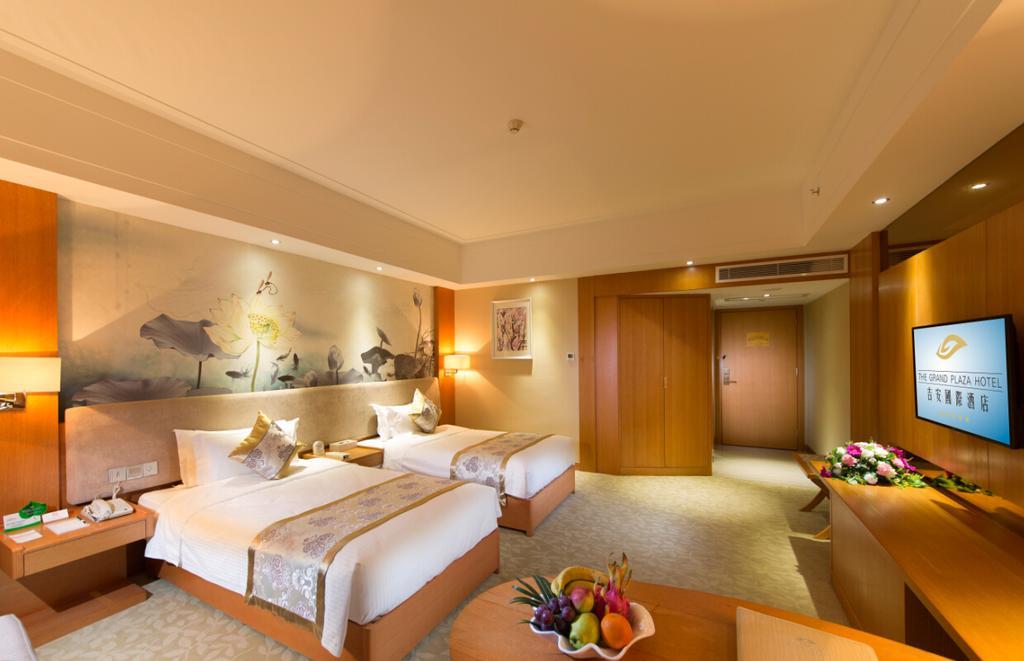 The Grand Plaza Hotel Csian Szoba fotó