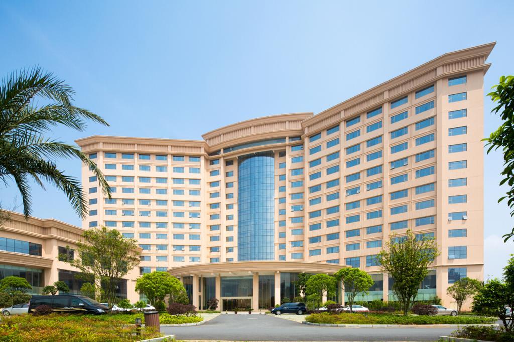 The Grand Plaza Hotel Csian Kültér fotó